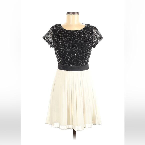 Speechless lace and sequin fit and flare cocktail party dress NWT, size 7 - Picture 1 of 10